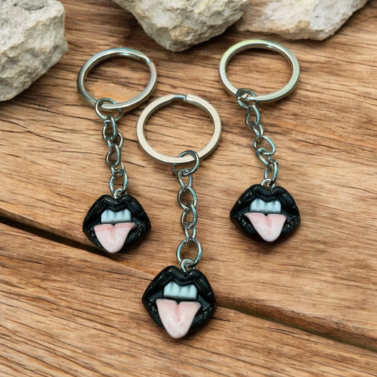 Black lips  keychains , blacks lips , rock starts lips , Goth lips, goth lips keychains